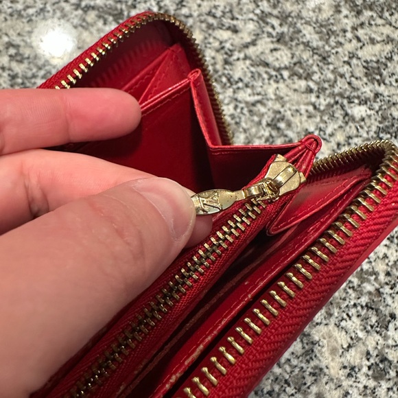 Louis Vuitton Monogram Vernis Zippy Organizer Wallet - Picture 4 of 8